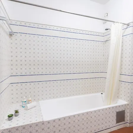 #105 T1 Silchoro By Holidays *